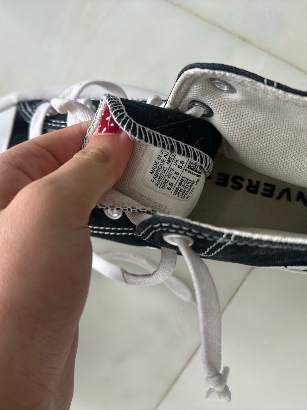 Converse - Picture 4 of 4
